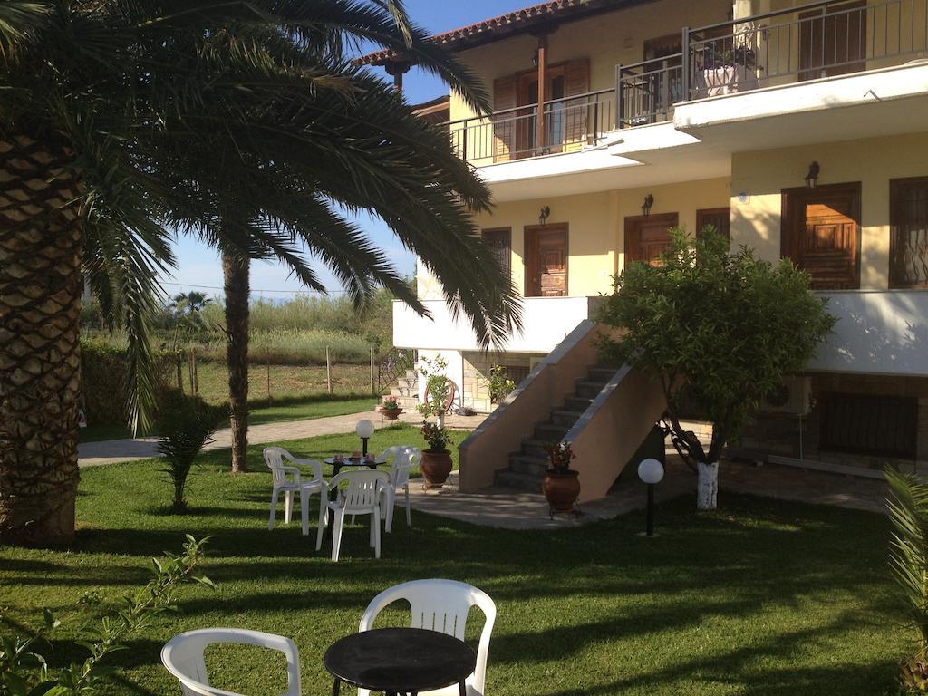 Villa Maria Polychrono Ngoại thất bức ảnh